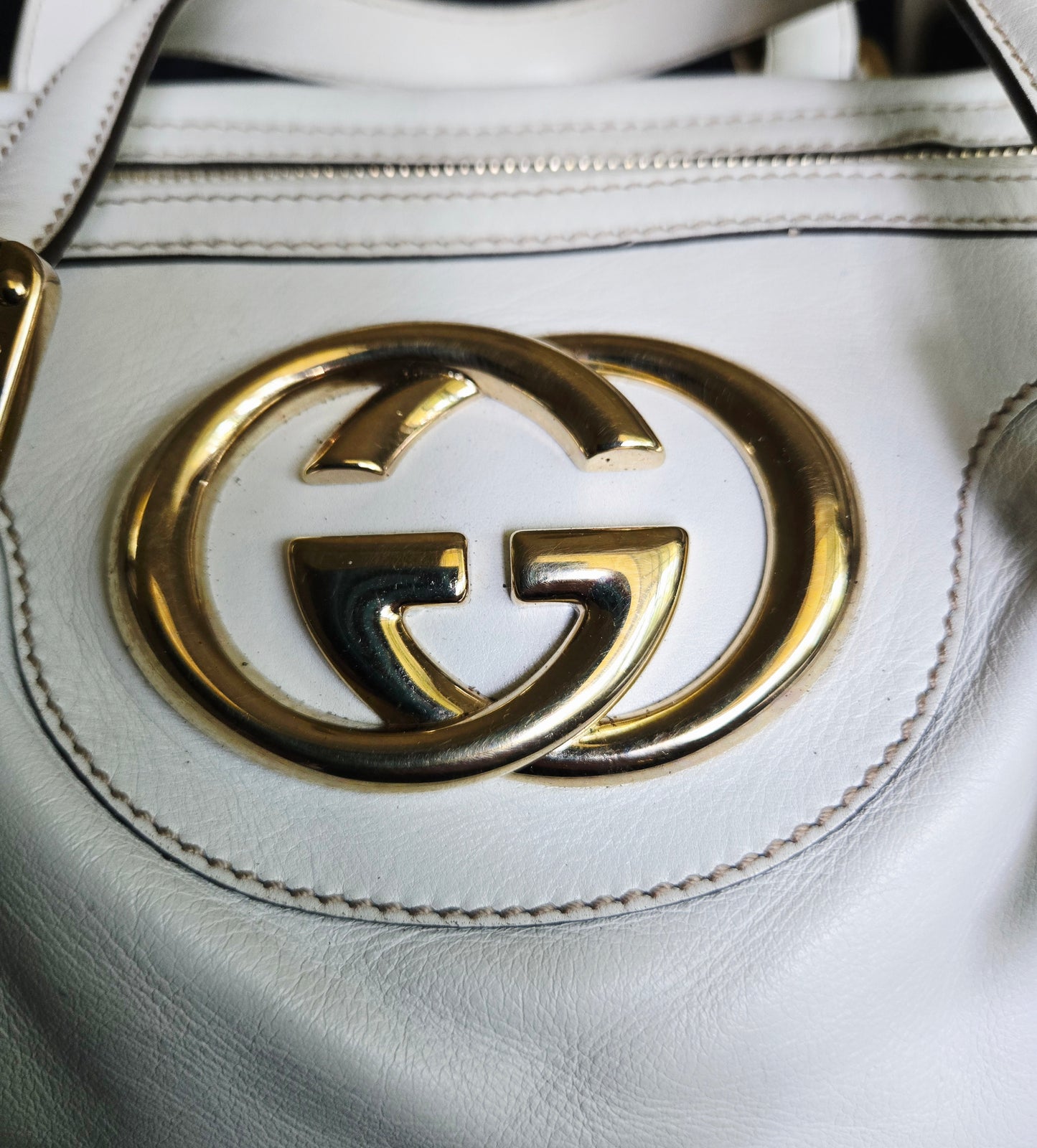 Gucci Britt GG Logo Leather Shoulder Duffle Bag in White