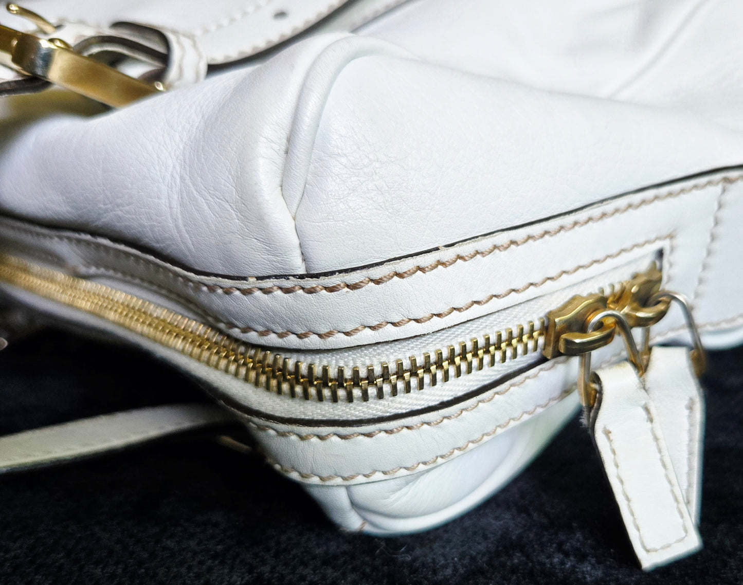 Gucci Britt GG Logo Leather Shoulder Duffle Bag in White