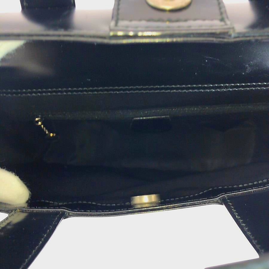 GUCCI Interlocking G Black Patent Leather Silver Hardware Vintage Top Handle Bag