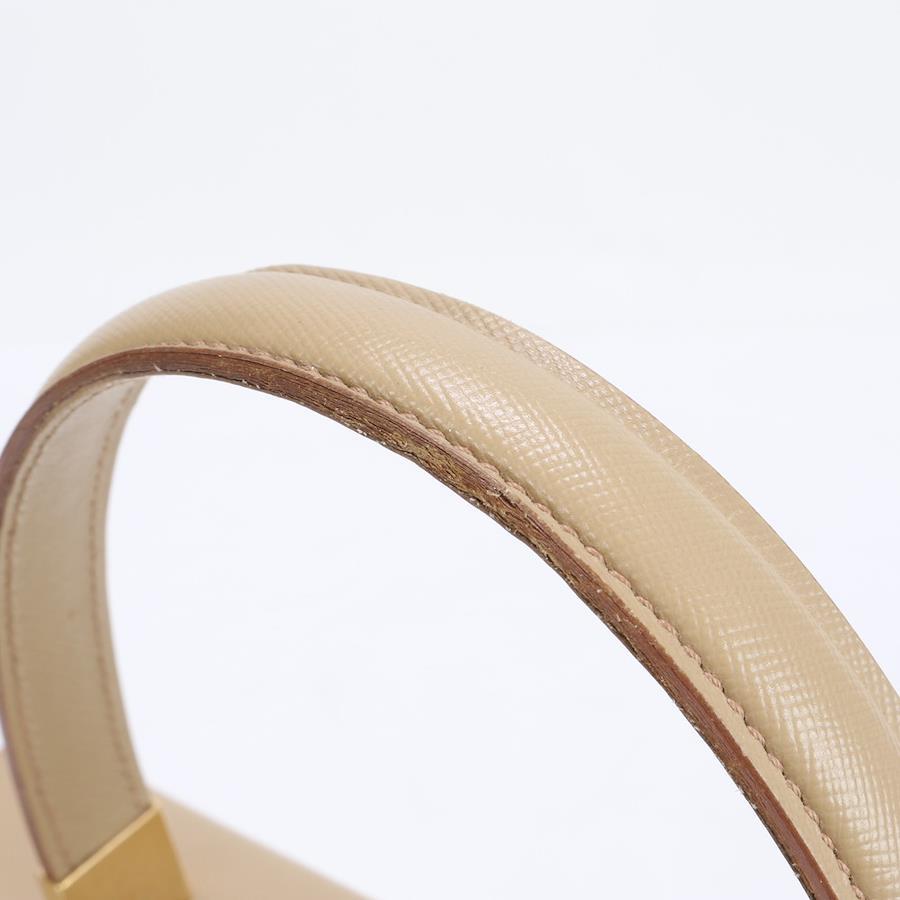 Salvatore Ferragamo handbag in beige leather with gold hardware