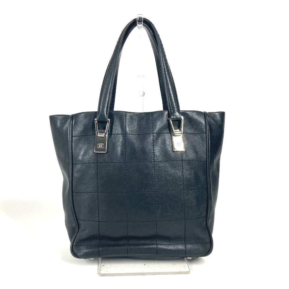 Chanel Caviar Square leather tote